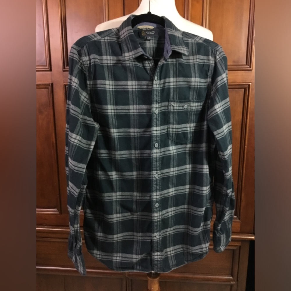 wallin bros shirt Button Down Plaidflannel Men’s Size Med Green And White Plaid